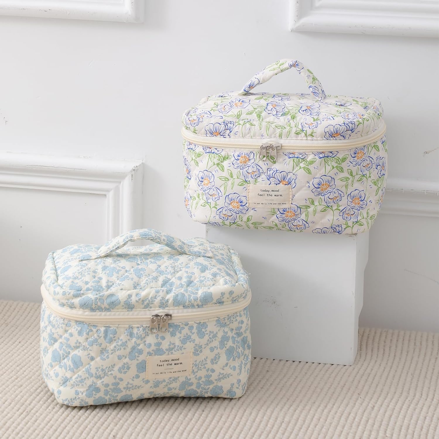 Large Travel Quilted Makeup Bag for Women, Floral Cotton Cosmetic Bag, Coquette Aesthetic Floral Toiletry Organizer Bag (01Lithtblue-flower)