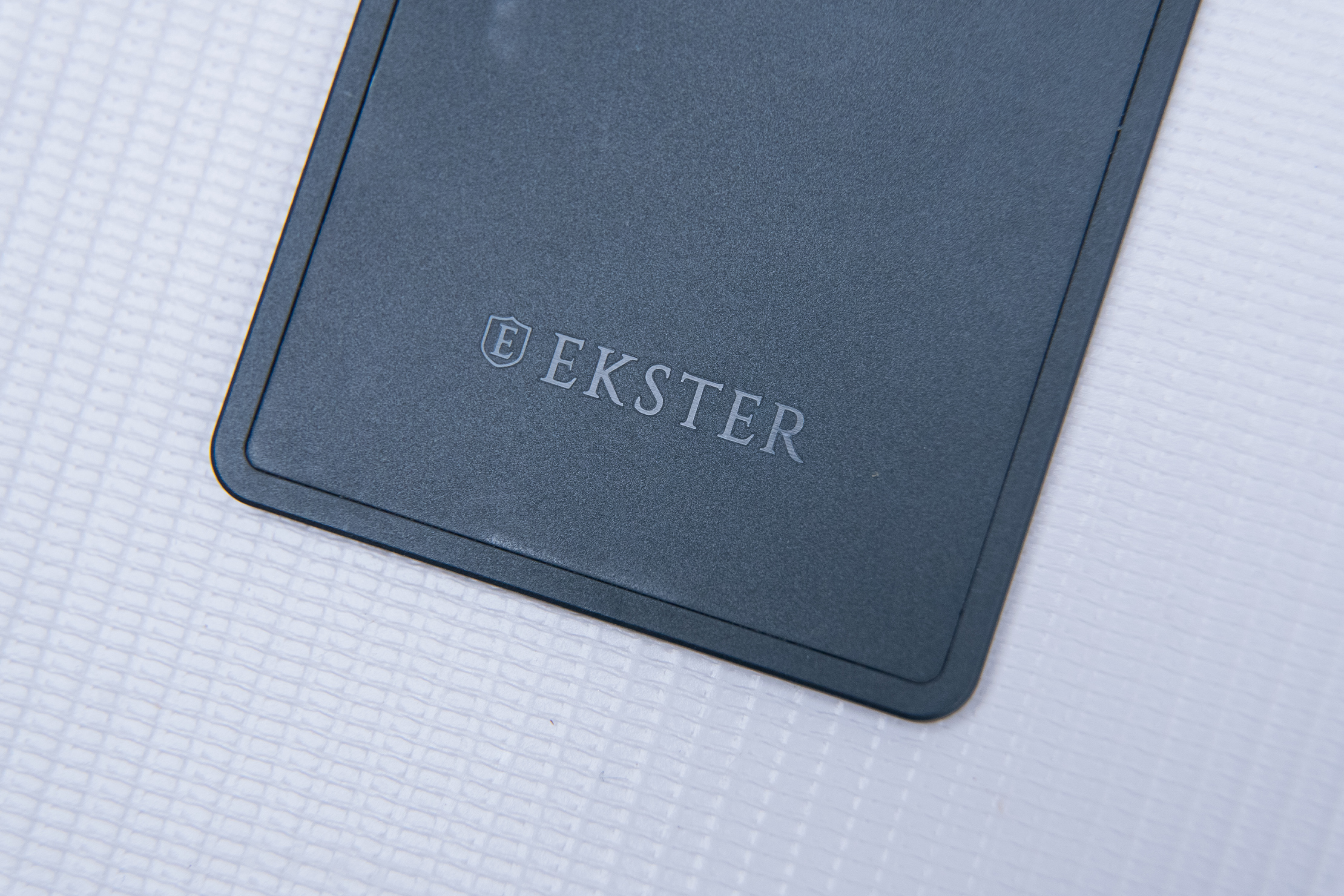 Ekster Finder Card: A Wallet-Friendly Smart Tracker That Fits and Performs