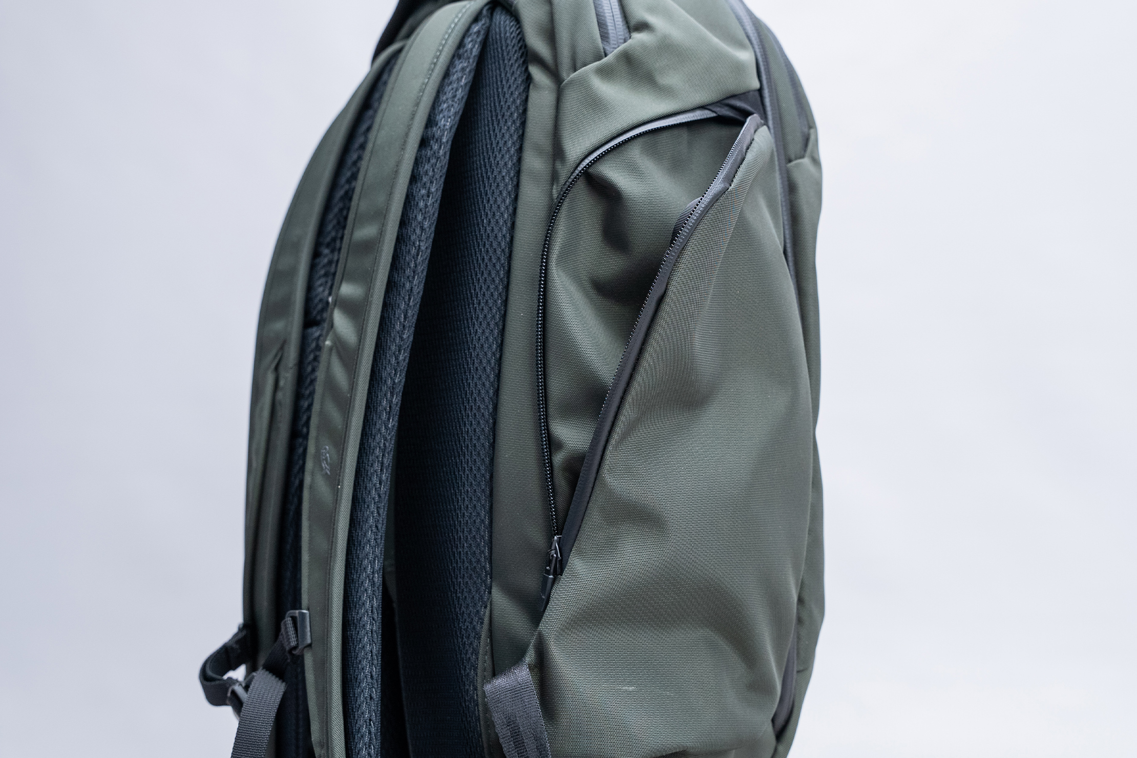 Genuine Review of Bellroy Transit Workpack Pro Backpack for Work and Travel