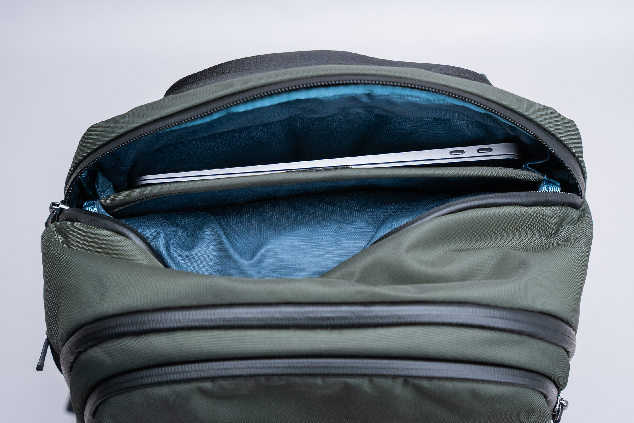 Genuine Review of Bellroy Transit Workpack Pro Backpack for Work and Travel