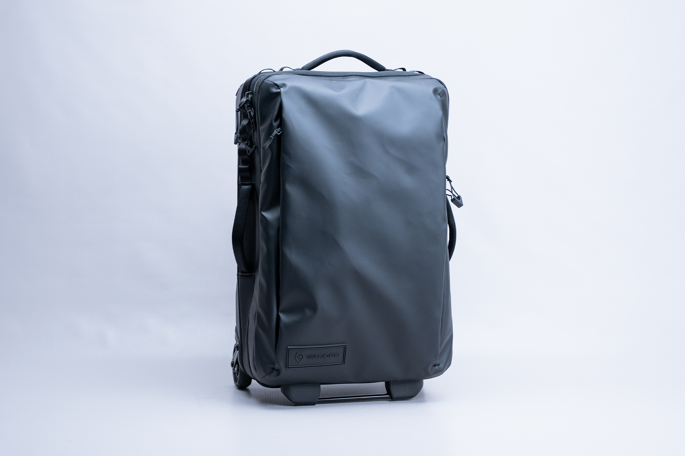 WANDRD TRANSIT Carry-On Roller Review with Durable Materials and Great Capacity